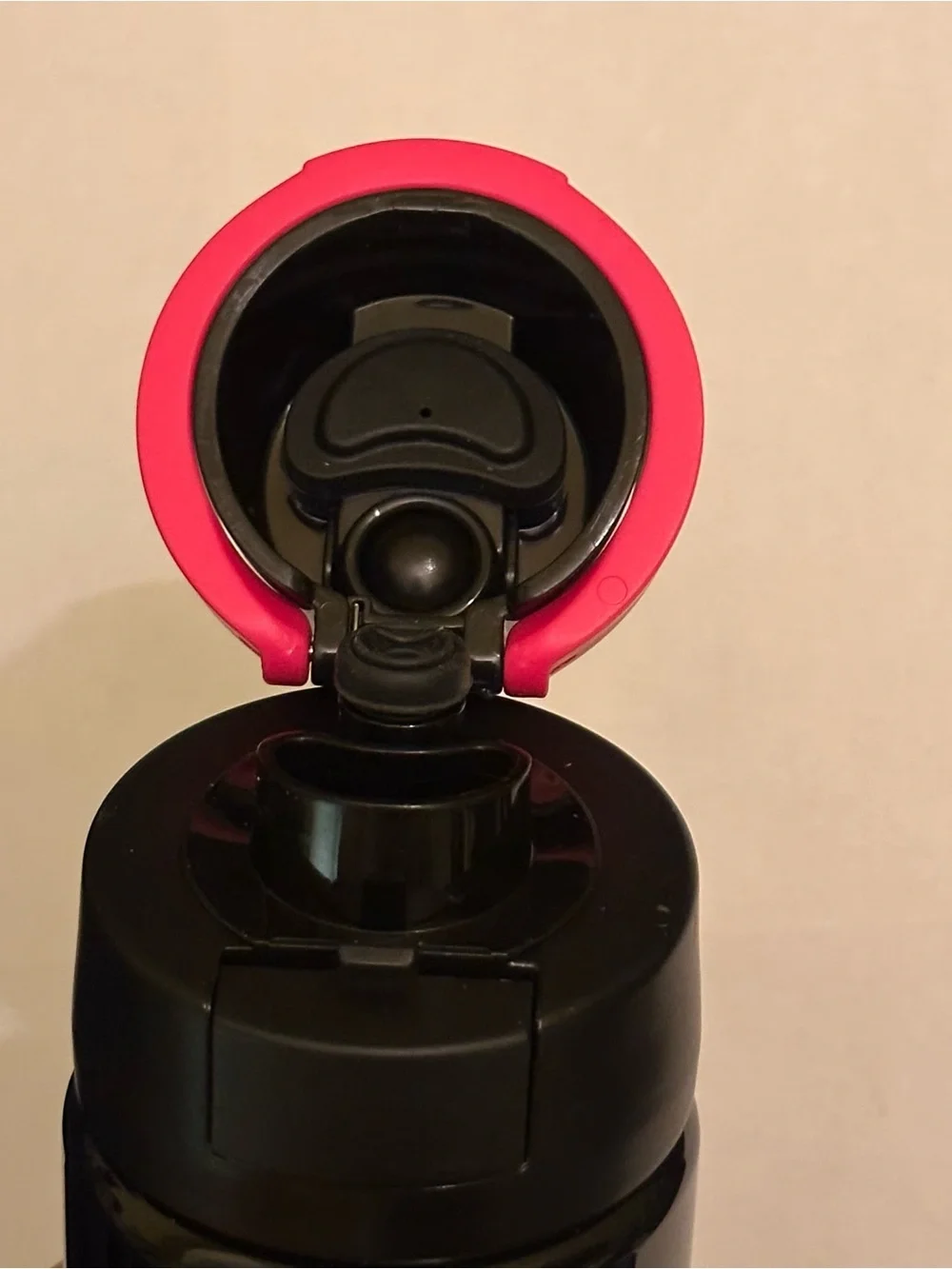 NWT T-Mobile Tuesday 24oz Black & Magenta Water Bottle Flip Straw